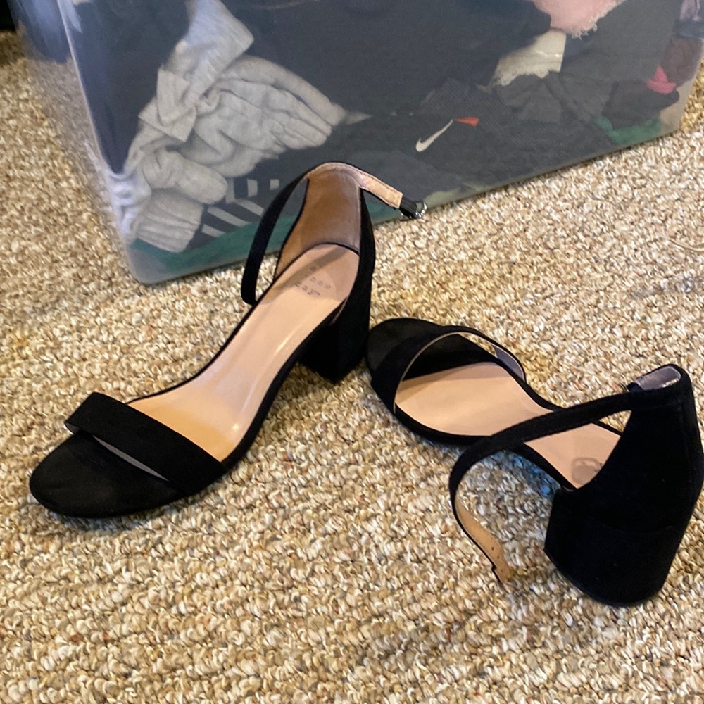 A New Day black suede sandal size 8
